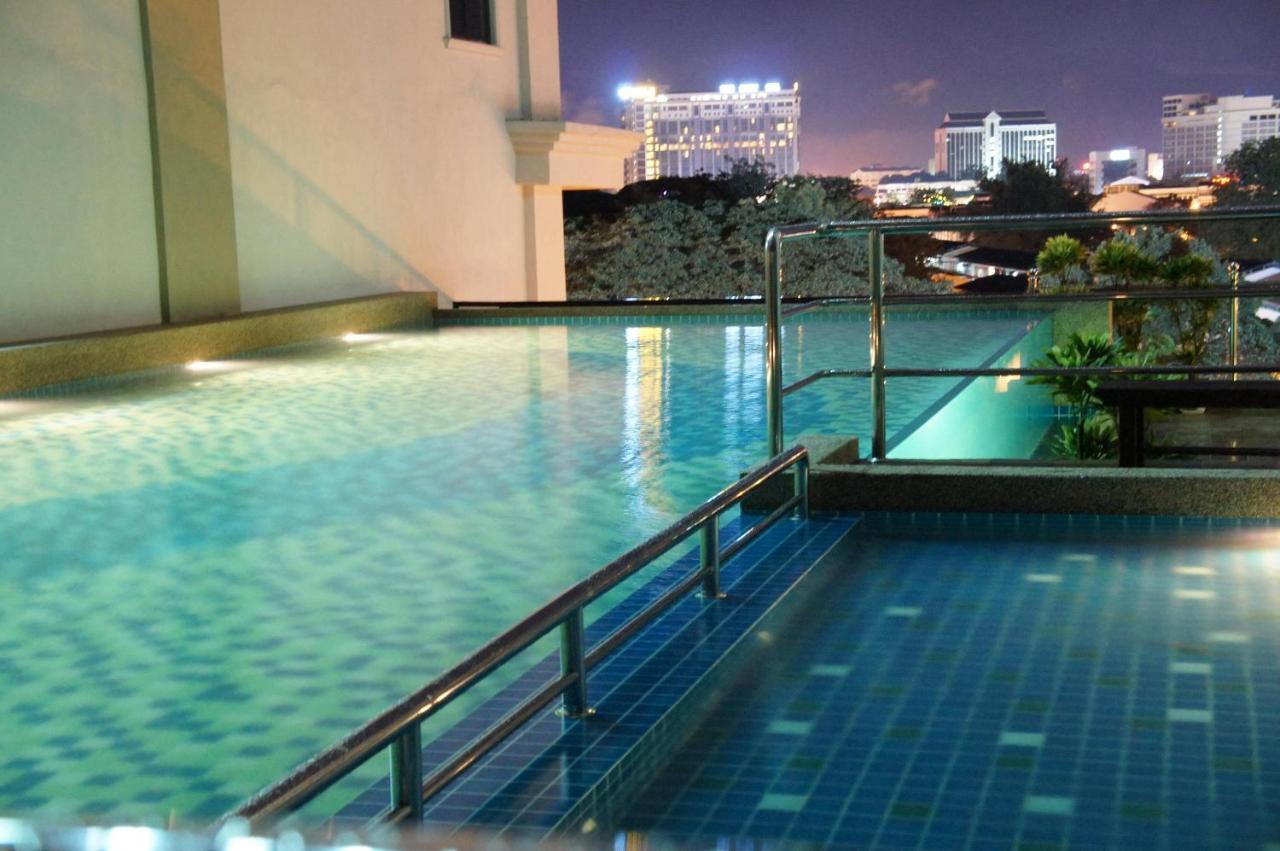 Kinta Riverfront Hotel & Suites Ipoh Exterior foto